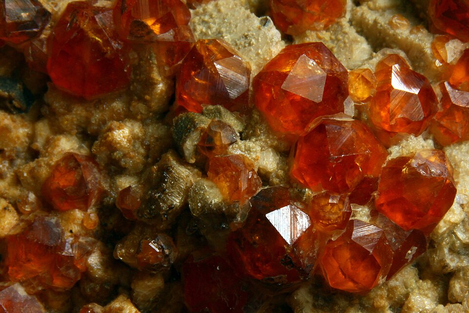 Spessartite — esemplare