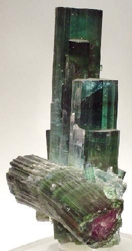 Schorl — cristalli prismatici neri