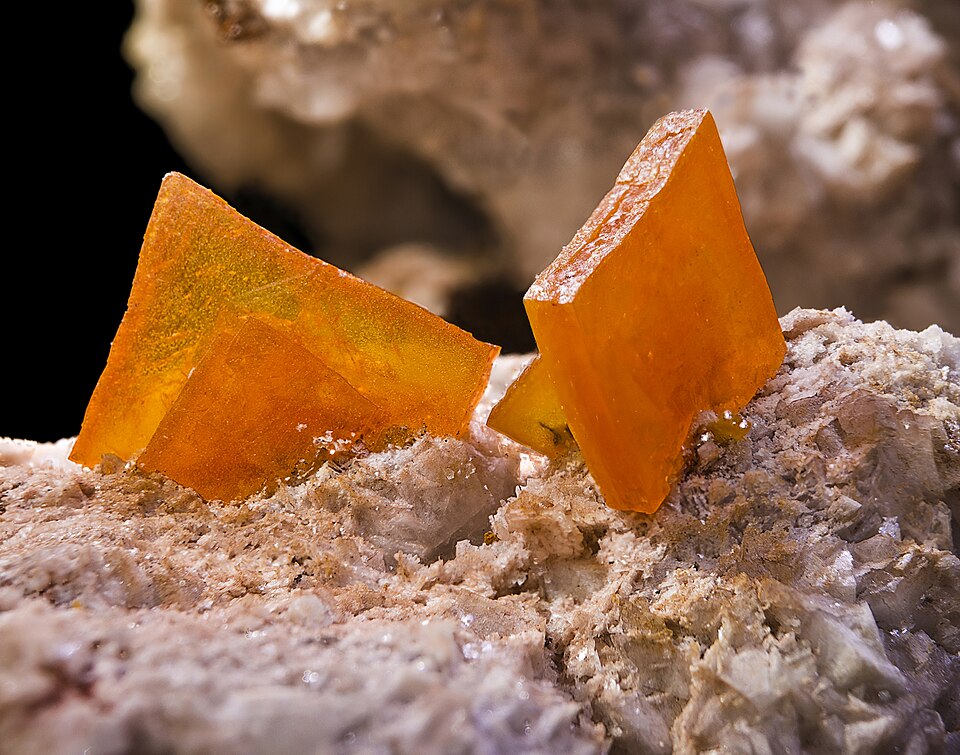 Wulfenite — esemplare